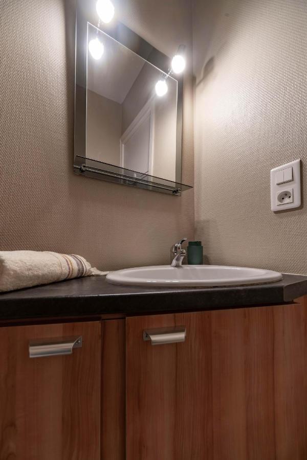 Le Belfort - Grand Appartement Avec Terrasse Et Parking Prive Vichy Kültér fotó